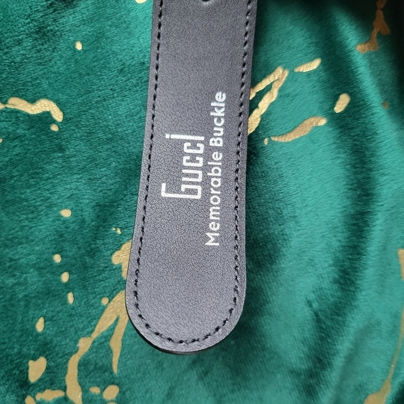 Gucci Black and Gray Leather Belt